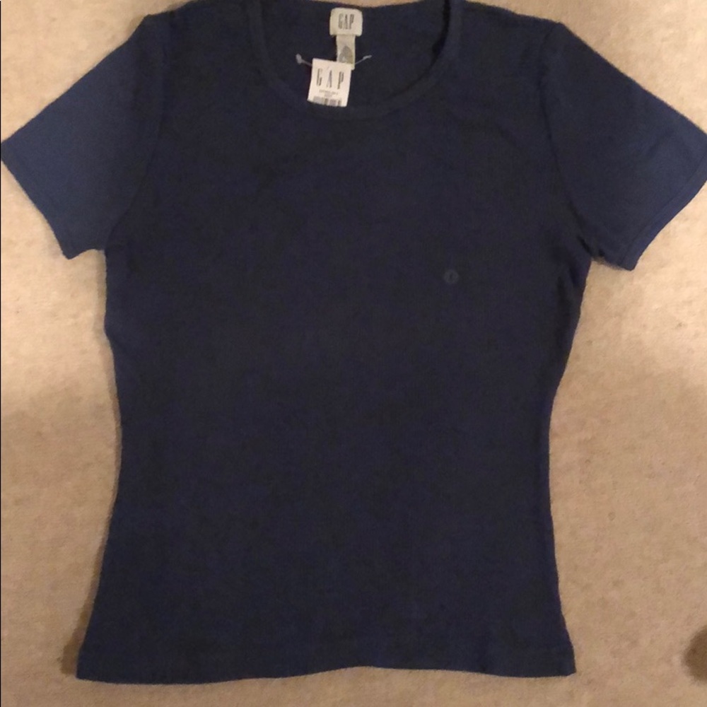 NWT - GAP T-Shirt - Navy Blue Short Sleeve